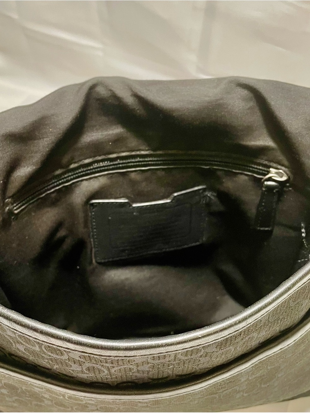 COACH Heritage Signature Jacquard Messenger Bag (Style F70699), EUC 💟 - Picture 11 of 16